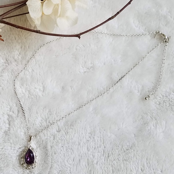 Boutique Purple Necklace Earrings Set, LIKE NEW - Picture 7 of 7